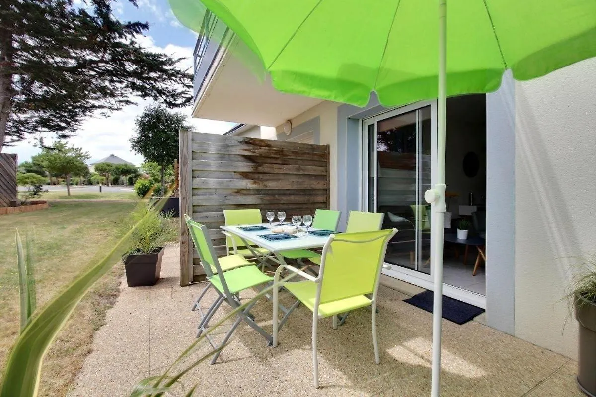Holiday home Gite - Le Green - Maison Avec Terrasse Dans Parc Avec Piscine Proche Plages Et Golf Pleneuf-Val-Andre France
